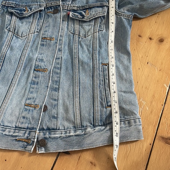 Levi’s denim jacket - Picture 12 of 13